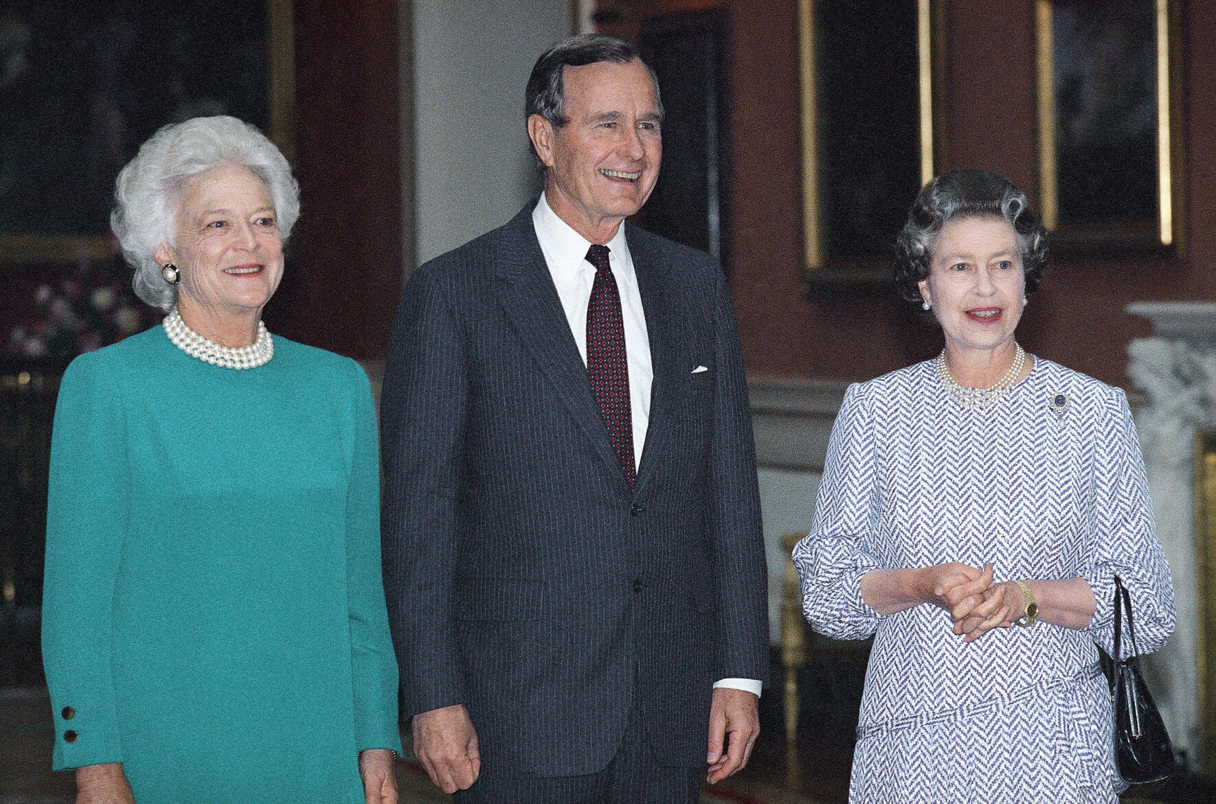 1989: Queen Elizabeth II and President George H.W. Bush